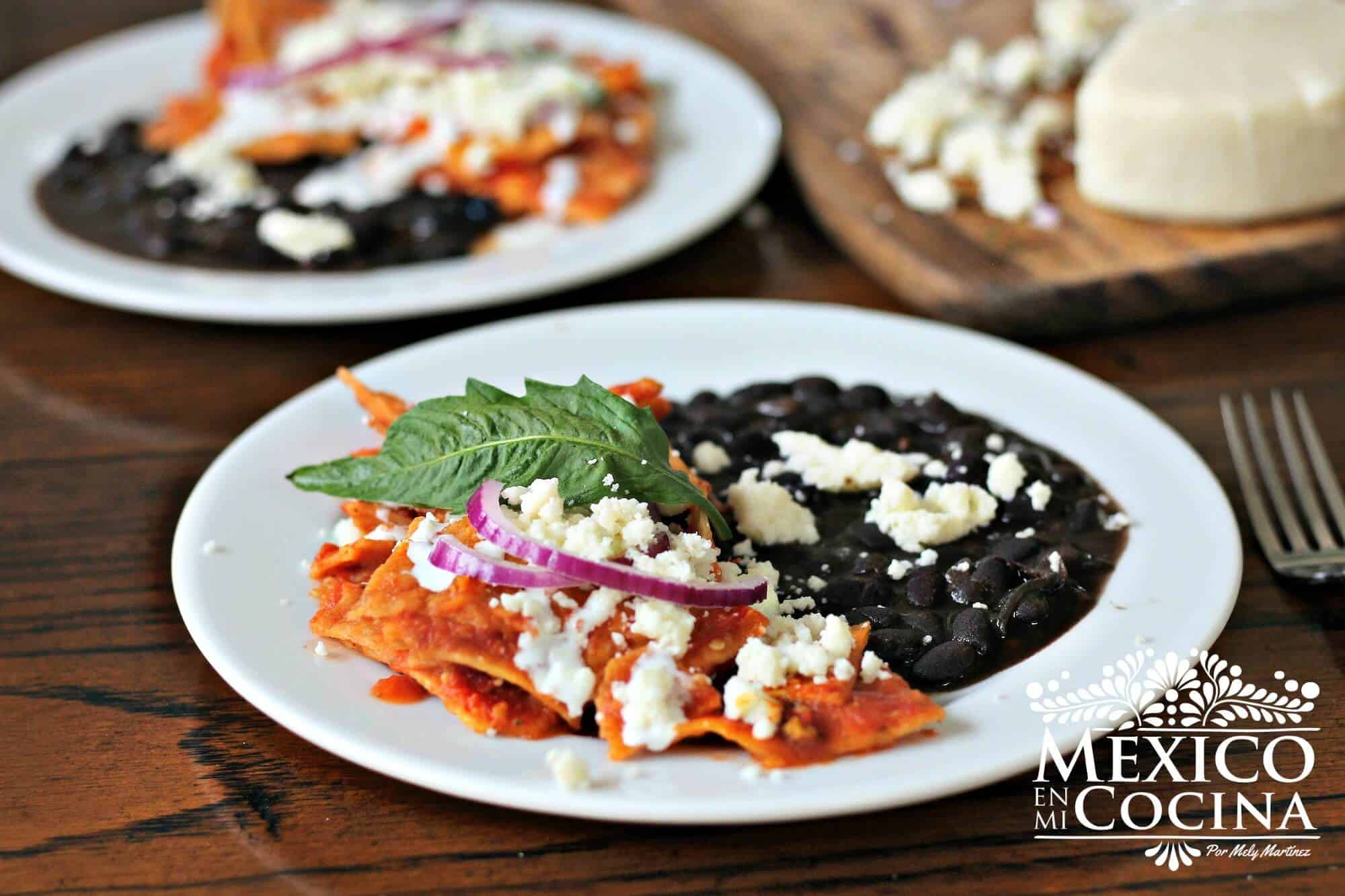 Chilaquiles Mexicanos Rojos - La receta perfecta!
